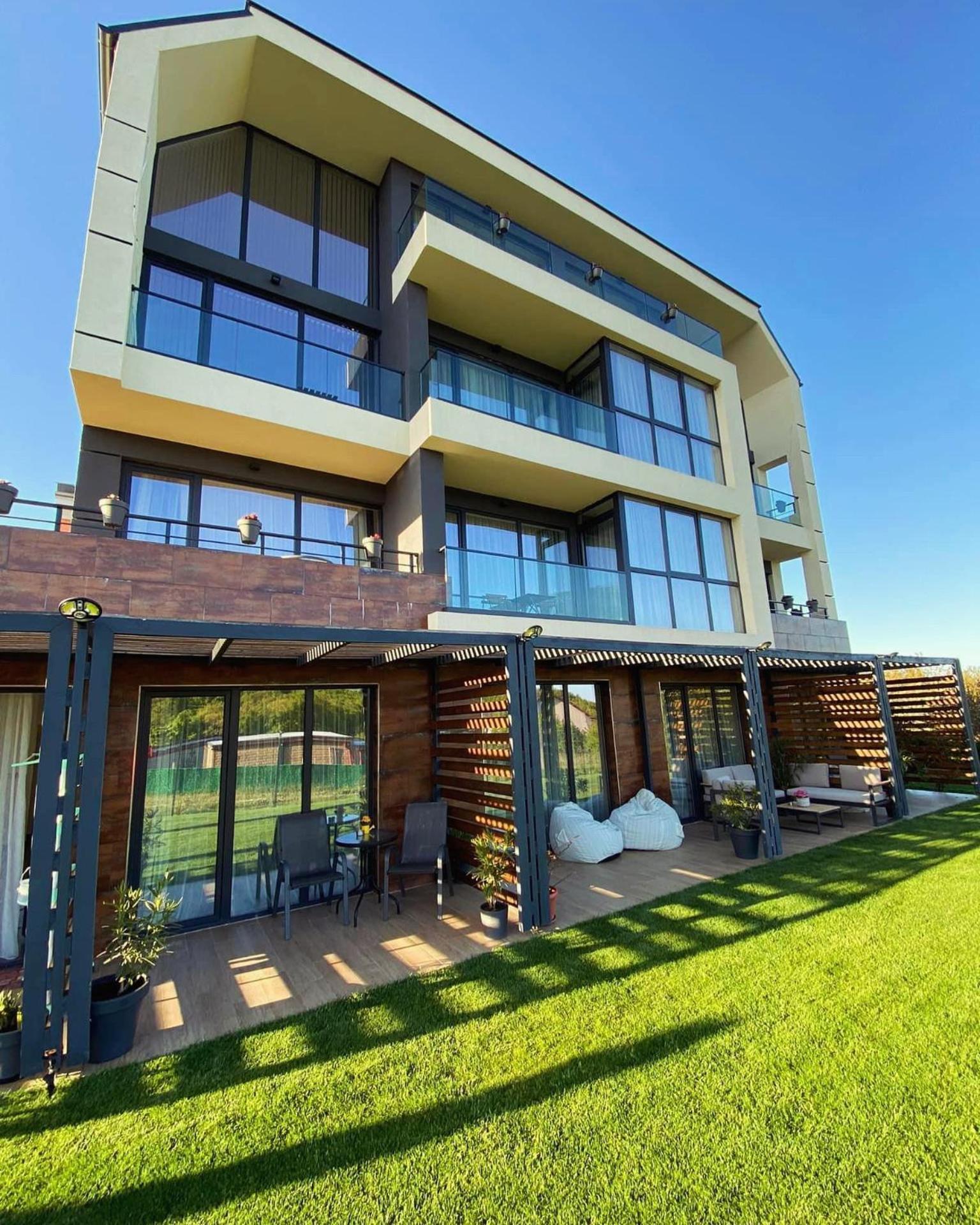 D&N Apartments Синеморец Eksteriør billede